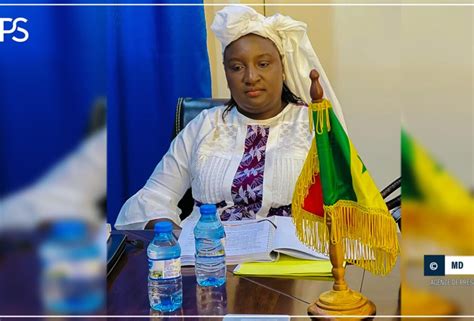 Passation de service au ministère des sports Khady Diène Gaye liste