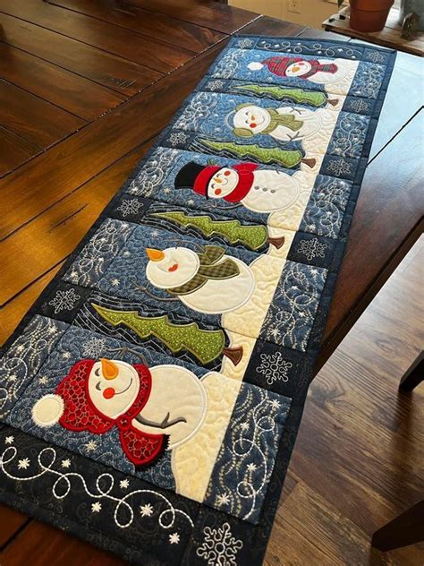 Snowman Quilted Runner Shop Charming Favor Glee Quilt Quilted