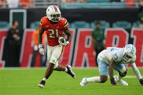 Grading The Miami Hurricanes Breaking Down The Unc Game