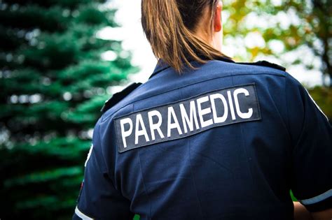 How To Become A Paramedic Without Going To University Scholarship