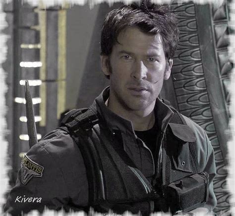 Stargate Atlantis Joe Flanigan As John Sheppard Meilleur Serie Tv Séries Tv Romain