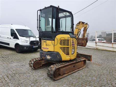 Mini Giratória Komatsu Ano 2010