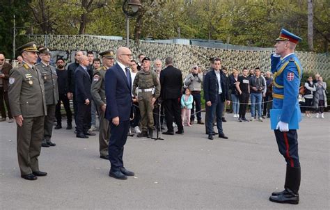 SVEČANA PALJBA NA KALEMEGDANU Obeležavanje dana primirja prisustvovao