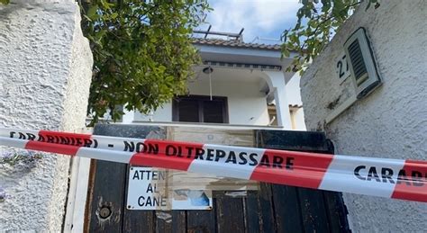 Roma Donna Trovata Morta In Casa In Un Lago Di Sangue Forse Stata