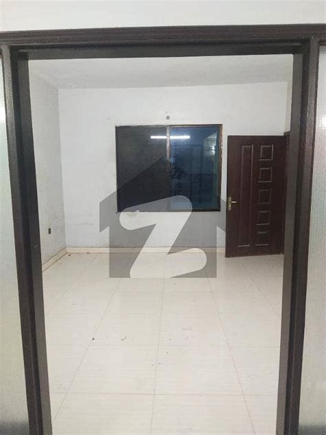 Tripple Storey 200 Square Yards House Available In Gulshan E Iqbal