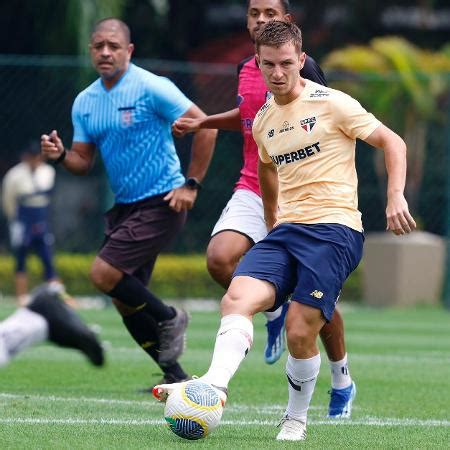 S O Paulo Vence Jogo Treino Contra O Ec S O Bernardo De Reservas