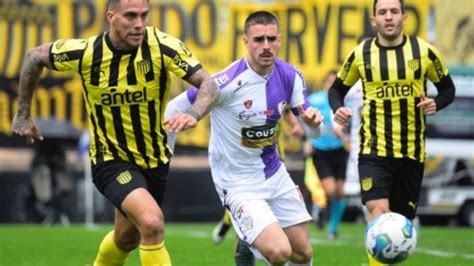 Peñarol vence a Fénix por 1 0 en el Centenario y cierra el torneo