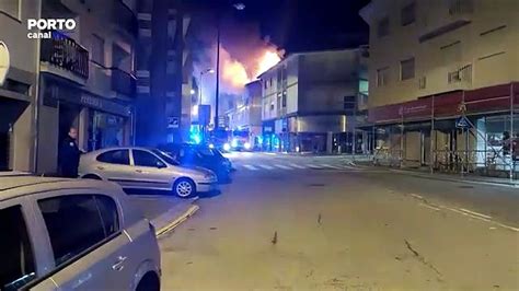 Incêndio em Gondomar faz um ferido grave e seis desalojado Vídeo