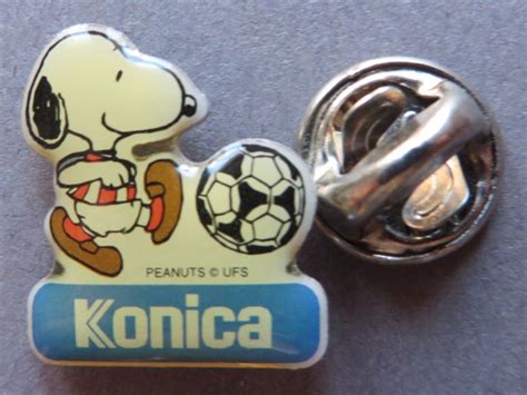 Pin Peanuts Snoopy Fussball Sponsor Konica Acheter Sur Ricardo