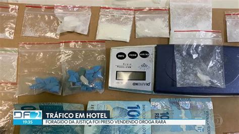 V Deo Homem Preso Vendendo Drogas Em Quarto De Hotel Df G