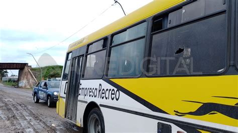 Línea 18 volvieron a atacar un colectivo en Santa Rosa de Lima a solo