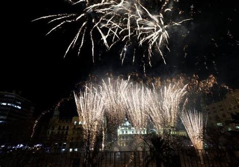 Castillo de fuegos artificiales del sábado en Valencia Horario y