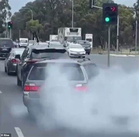 Car Hoon Caught Doing Burnout Directly In Front Of Cops In Adelaide