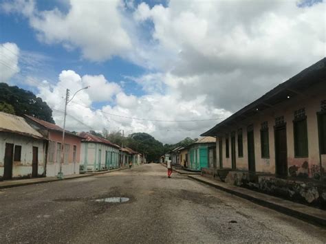 En Paria Pueblos Abandonados Por La Di Spora Inseguridad Y Delincuencia