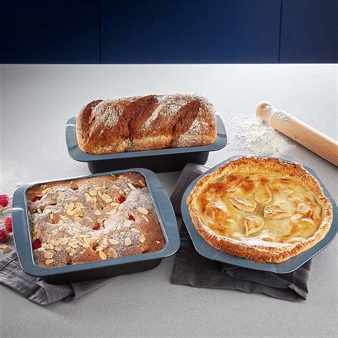 Tower | Cerasure 3 Piece Baking Tray | Studio