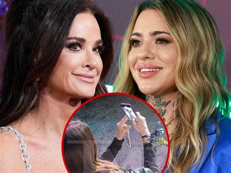 kyle richards sits front row  morgan wade performance films gig