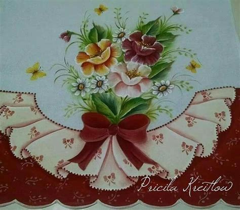 Pin By Rossy Lladre On Servilletas Pintadas Floral Wreath Floral Decor