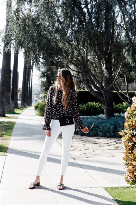 3 Ways To Wear White Jeans This Season Fiftytwothursdays