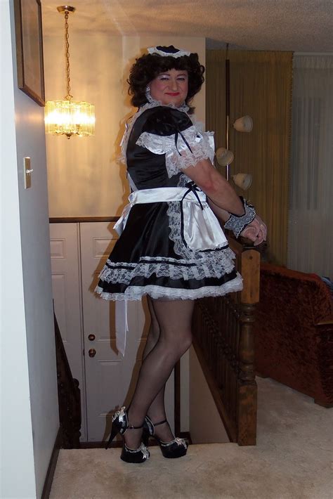 SMD 472 Comment Puis Je Vous Servir How Can I Serve You Maid Teri