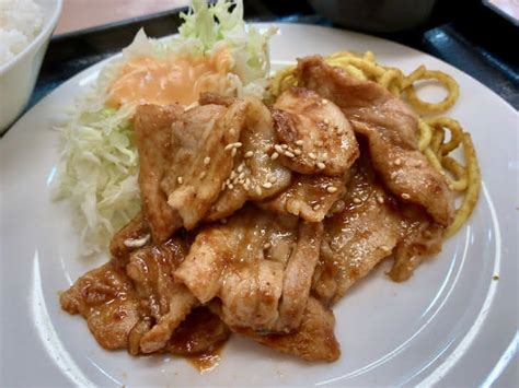 焼肉定食が絶品！早ウマ安い池袋の満腹定食屋！ランチハウスミトヤ B級グルメランチ紀行