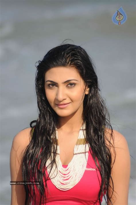 Neelam Upadhyay Hot Gallery Photo Of