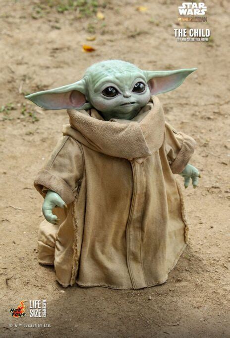 Hot Toys Life Sized Baby Yoda Is Here And He Is Glorious