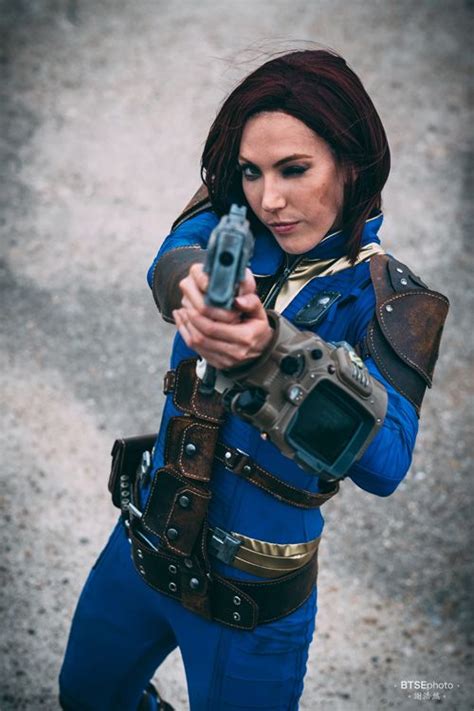 Fallout 4 Sole Survivor Cosplay More Cosplay Sexy Cosplay Outfits Best Cosplay Cosplay Girls