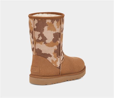 Classic Short Jagged Camo Boot Ugg®