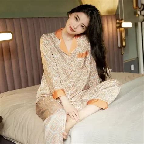 LinYooLi Sleeve Autumn Satin Pyjamas Sleepwear Long Faux Female Lapel