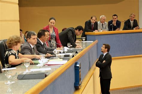 Vereadores Aguardam Esclarecimentos De Bernal E Pedem Vistas De Projeto