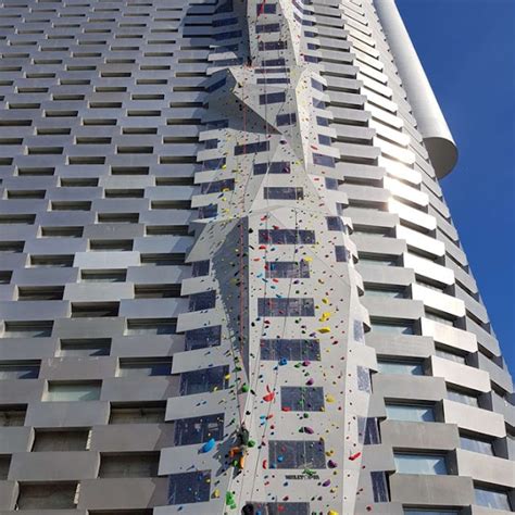 Copenhill Home To The Worlds Tallest Artificial Climbing Wall Beamazed