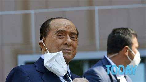 Berlusconi Stato Dimesso Dopo Un Breve Ricovero In Ospedale Per Controlli