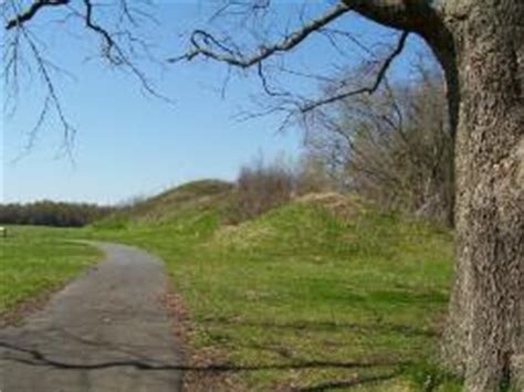 Explore Southern History: Spiro Mounds Archaeological Center - Spiro ...