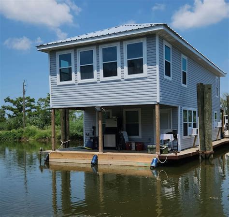 Mississippi River Houseboat Vacation Rentals - United States | Airbnb