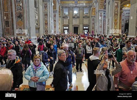 Inside the Vatican Church, St Peter's basilica Stock Photo - Alamy