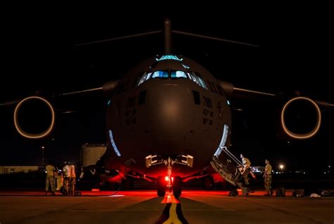 C 17 Night Ops Air Mobility Command Article Display