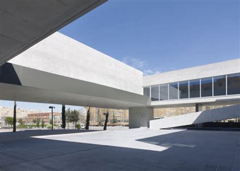 Rafael De La Hoz Encircles Cultural Centre With A Raised Storey