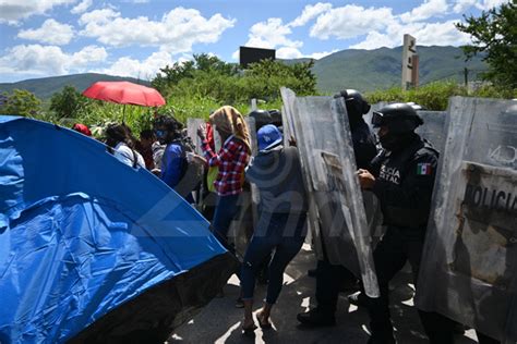 Desalojan A Manifestantes De La Autopista Del Sol Agencia Mm