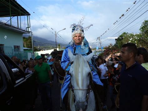 Cocorote E Independencia Celebraron Con Teatro De Calle La Bajada De