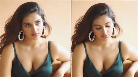 SUPER Nidhi Agarwal Super Hot Looks Nidhi Agarwal Latest HOT Video