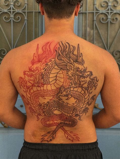 Dragon Back Tattoo Idee Per Tatuaggi Tatuaggio Dragone Tatuaggi