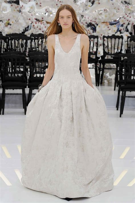 Christian Dior Fall 2014 Couture Collection Photos - Vogue