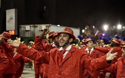 Desfile Da Unidos Do Peruche Fotos Fotos Em Carnaval Em S O