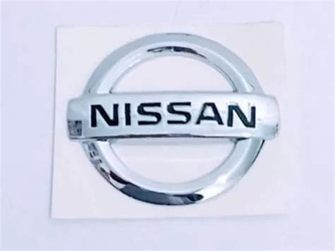 Emblema Nissan Versa Cajuela Generico Meses sin interés