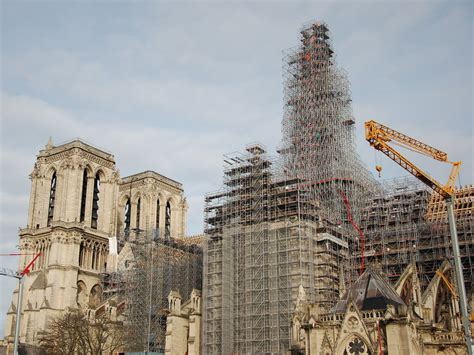 Notre Dame De Paris Emmanuel Macron Lancera Vendredi Le Compte