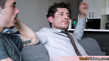 Hot Stud Bareback Fucking With A Cute Teen XNXX