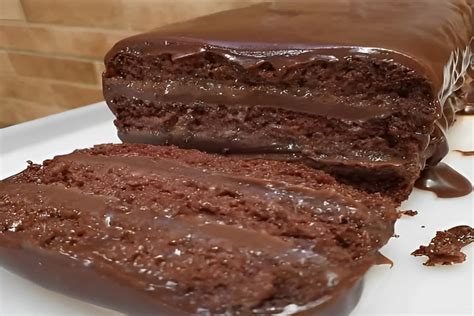 Bolo De Chocolate Recheado Brigadeiro Gourmet E Cobertura De Ganache