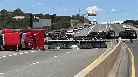 New Mexico State Police investigates semi-truck crash in Santa Fe - KOB.com