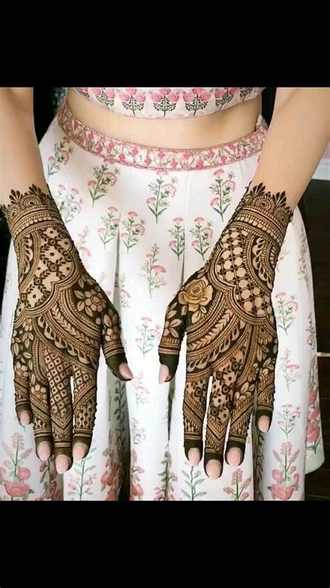 Hassanツ😍😘 Latest Henna Designs Mehndi Designs 2018 Rose Mehndi Designs Circle Mehndi Designs