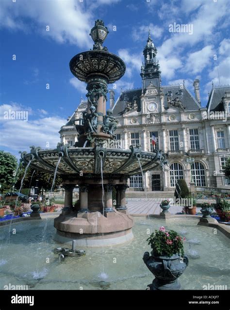 Hotel de ville Limoges Dordogne Nouvelle-Aquitaine France Stock Photo ...